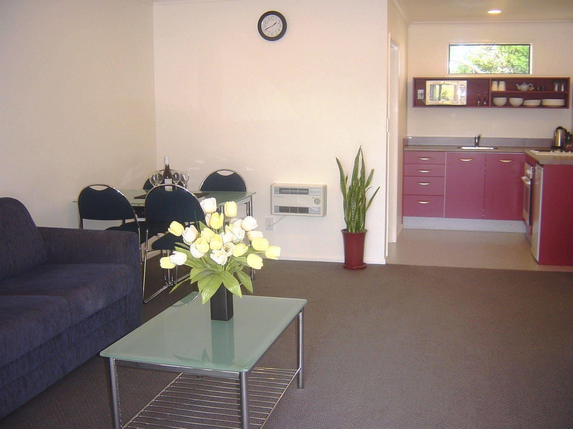 Antonio Mews Motel Stratford Exterior foto